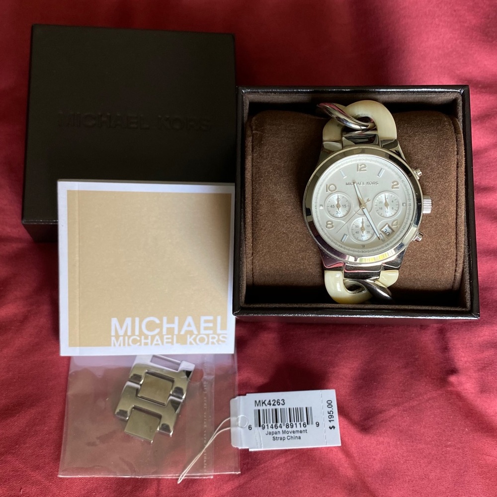Michael Kors║runway twist watch
